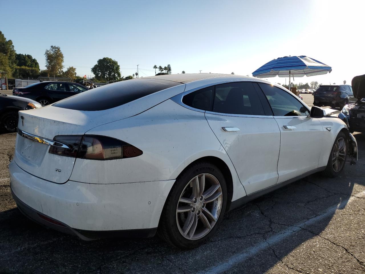 TESLA MODEL S