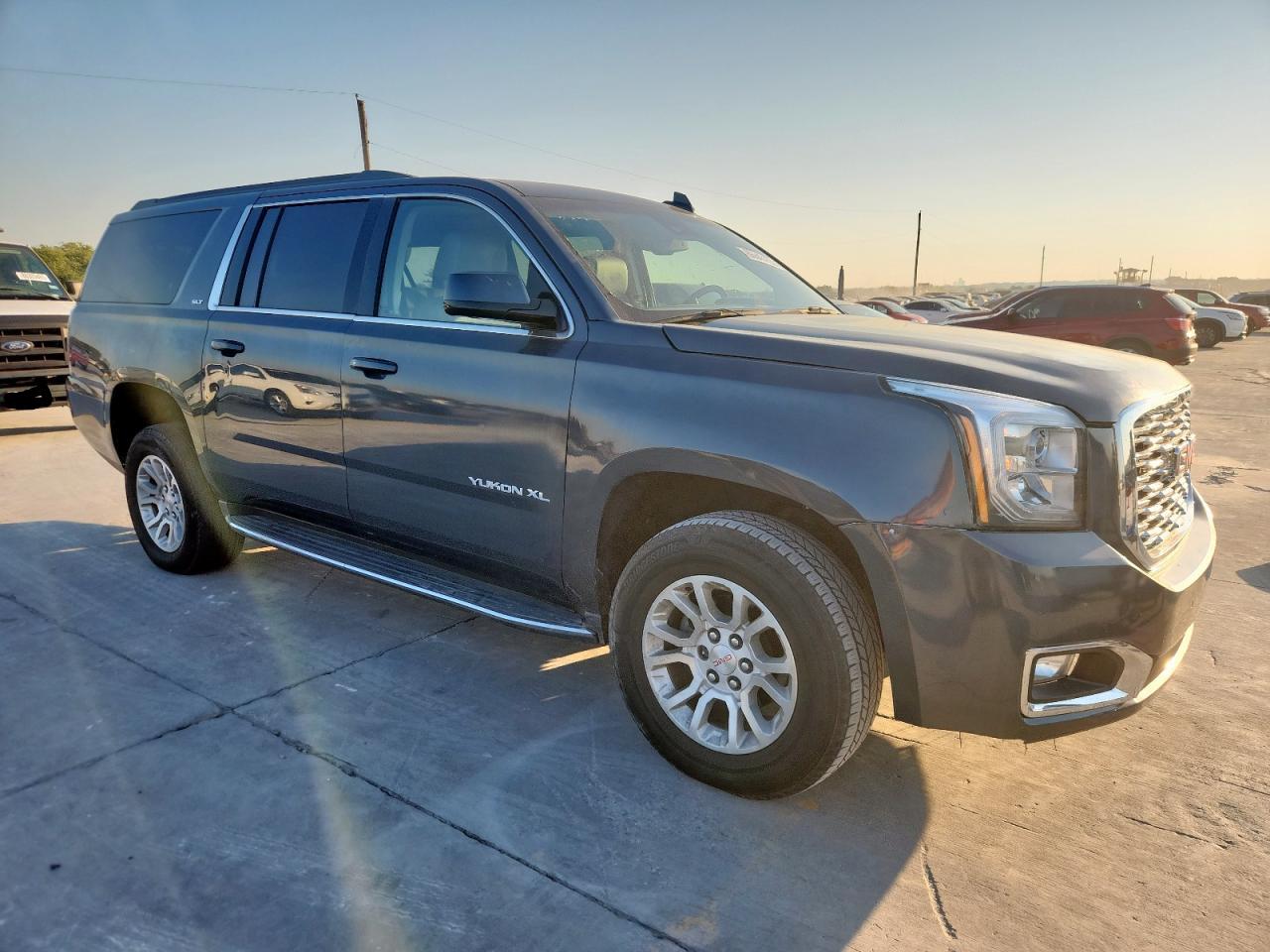 GMC YUKON K1500 SLT