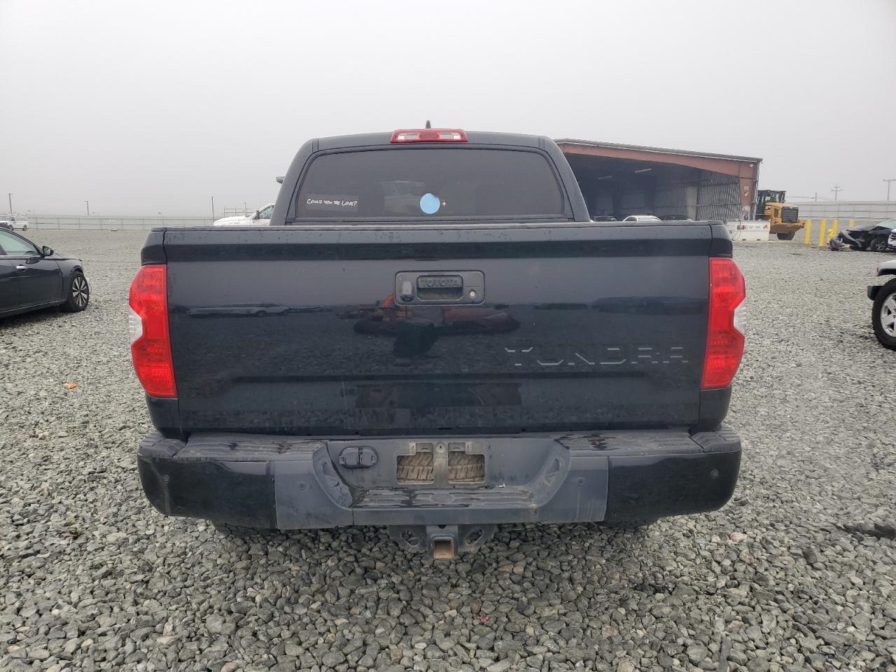 TOYOTA TUNDRA CREWMAX LIMITED