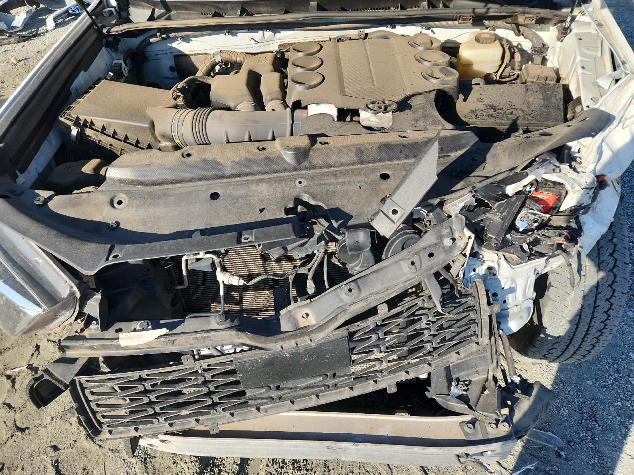 TOYOTA 4RUNNER SR5/SR5 PREMIUM