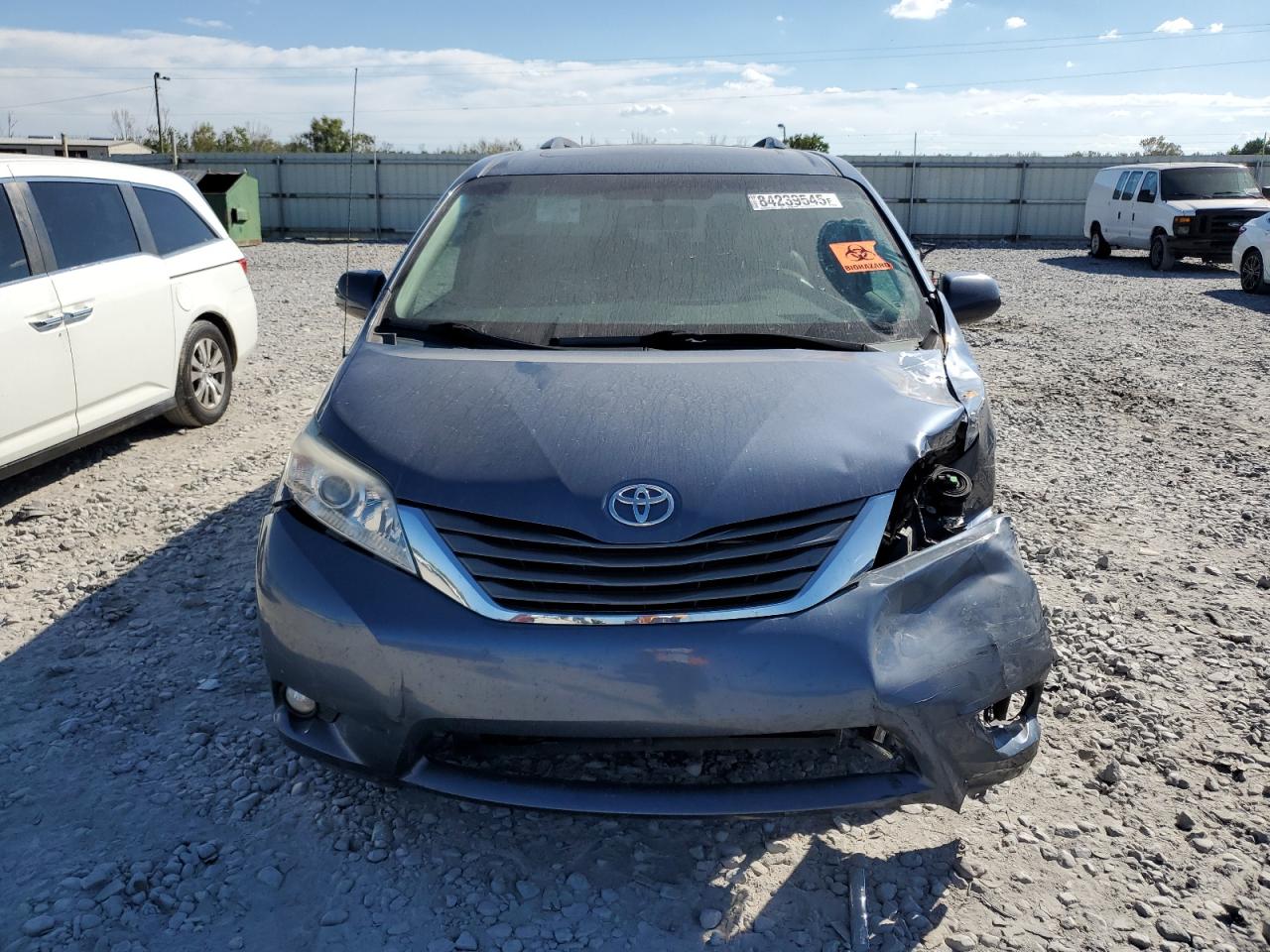TOYOTA SIENNA XLE