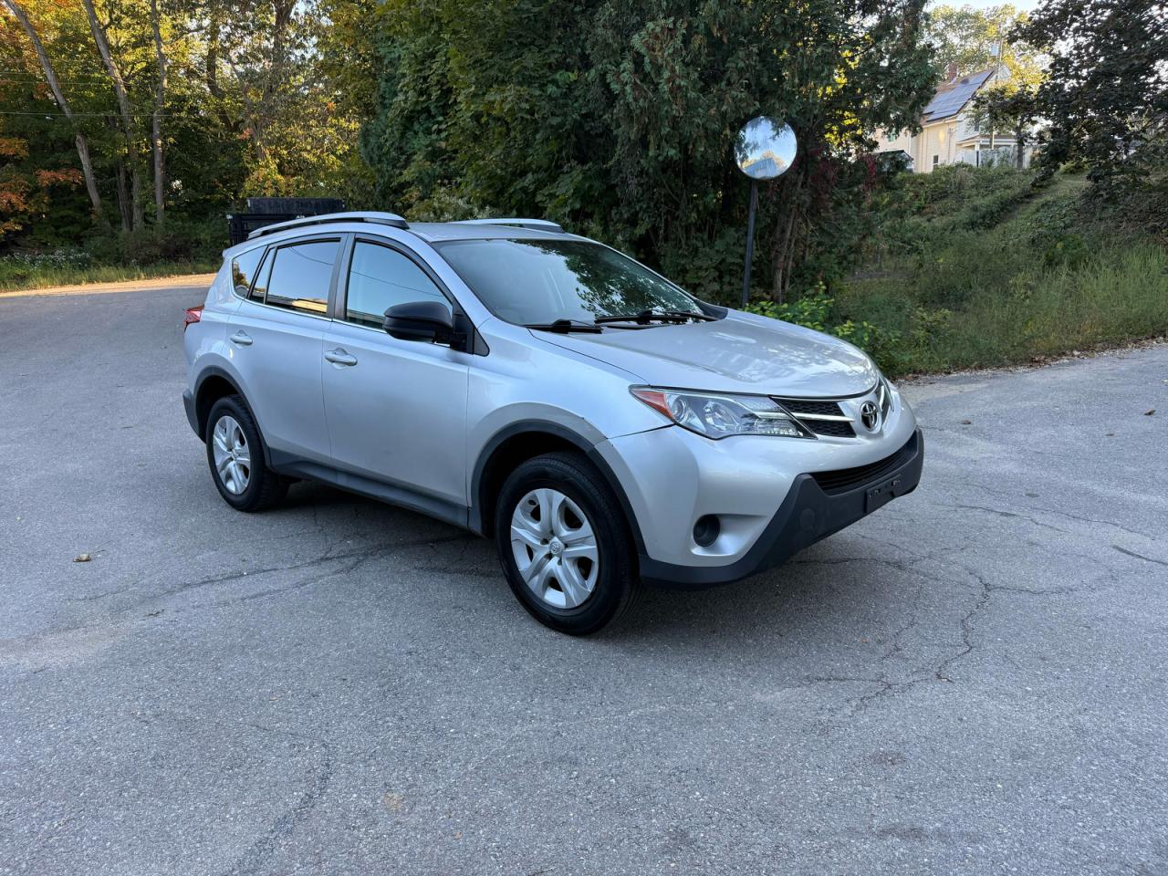 TOYOTA RAV4 LE