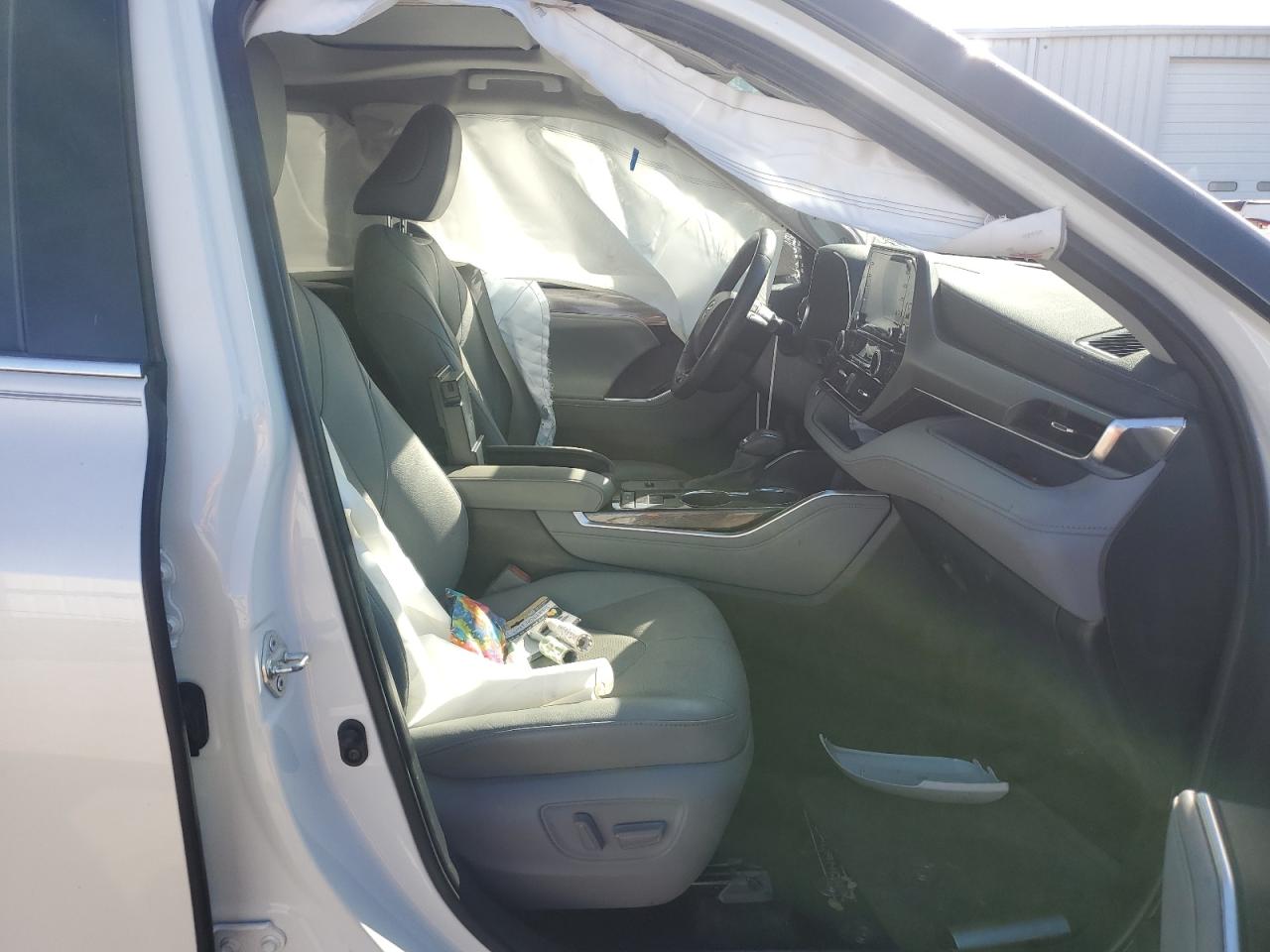 TOYOTA HIGHLANDER LIMITED