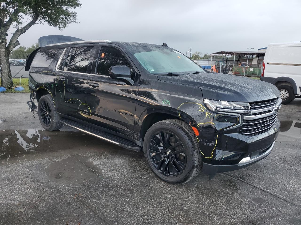 CHEVROLET SUBURBAN C1500 LT