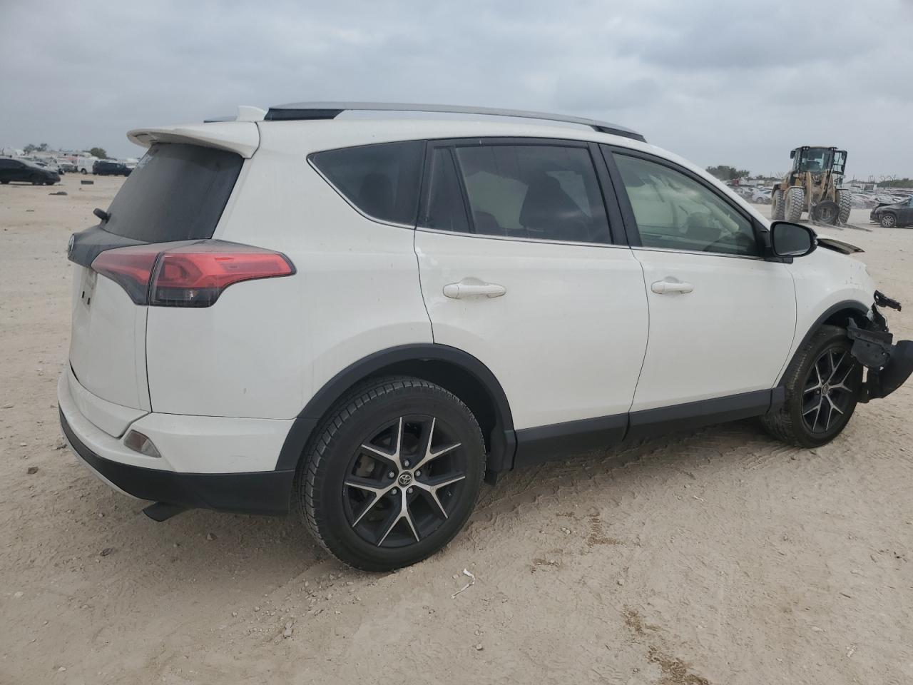 TOYOTA RAV4 SE