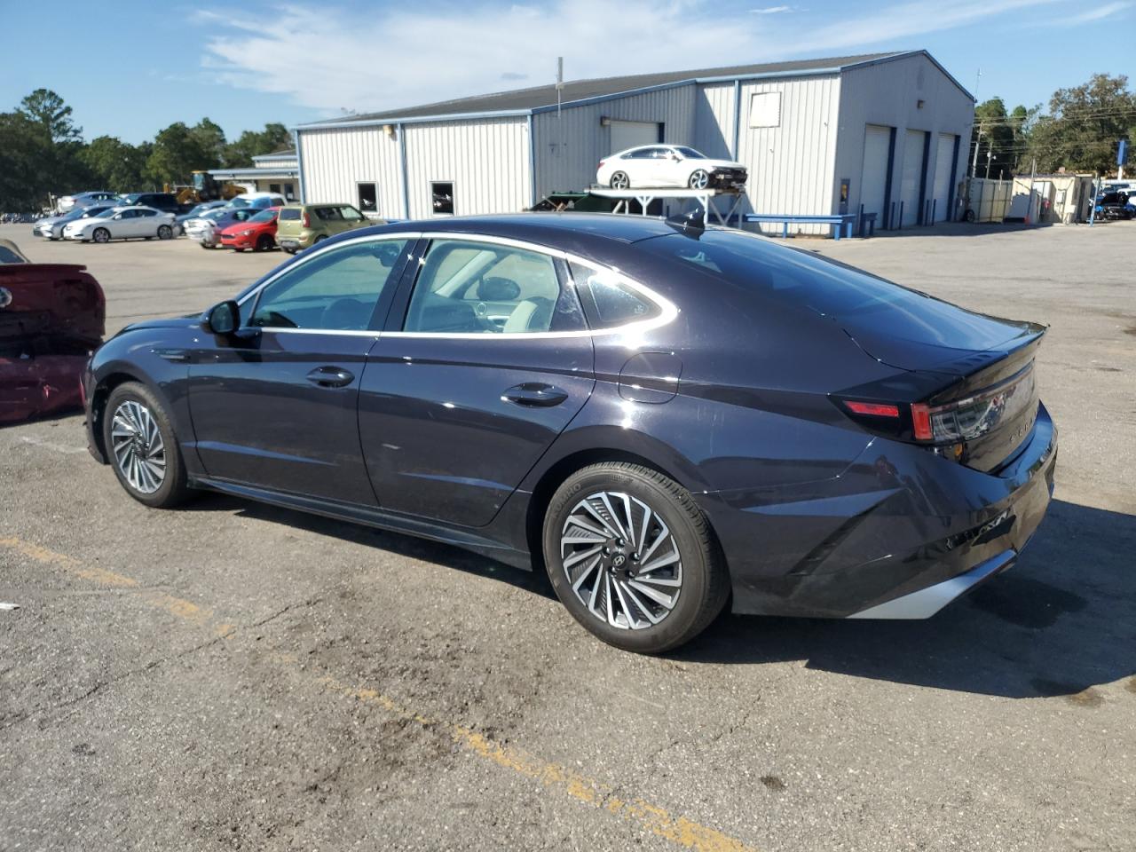 HYUNDAI SONATA HYBRID