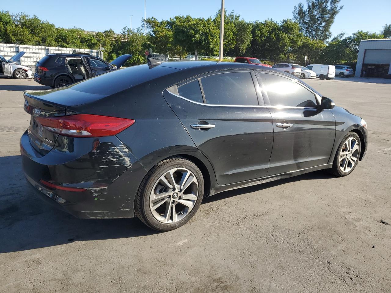 Lot #3301803346 2017 HYUNDAI ELANTRA SE