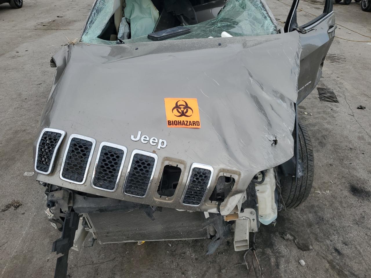 JEEP GRAND CHEROKEE LATITUDE