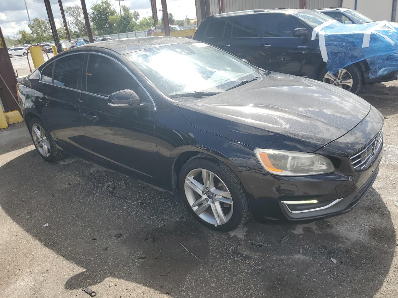 VOLVO S60 PLATINUM