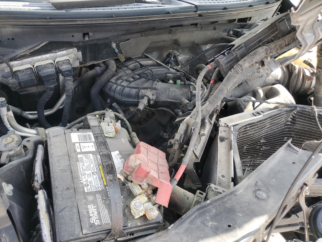 FORD F-150 SUPER CAB