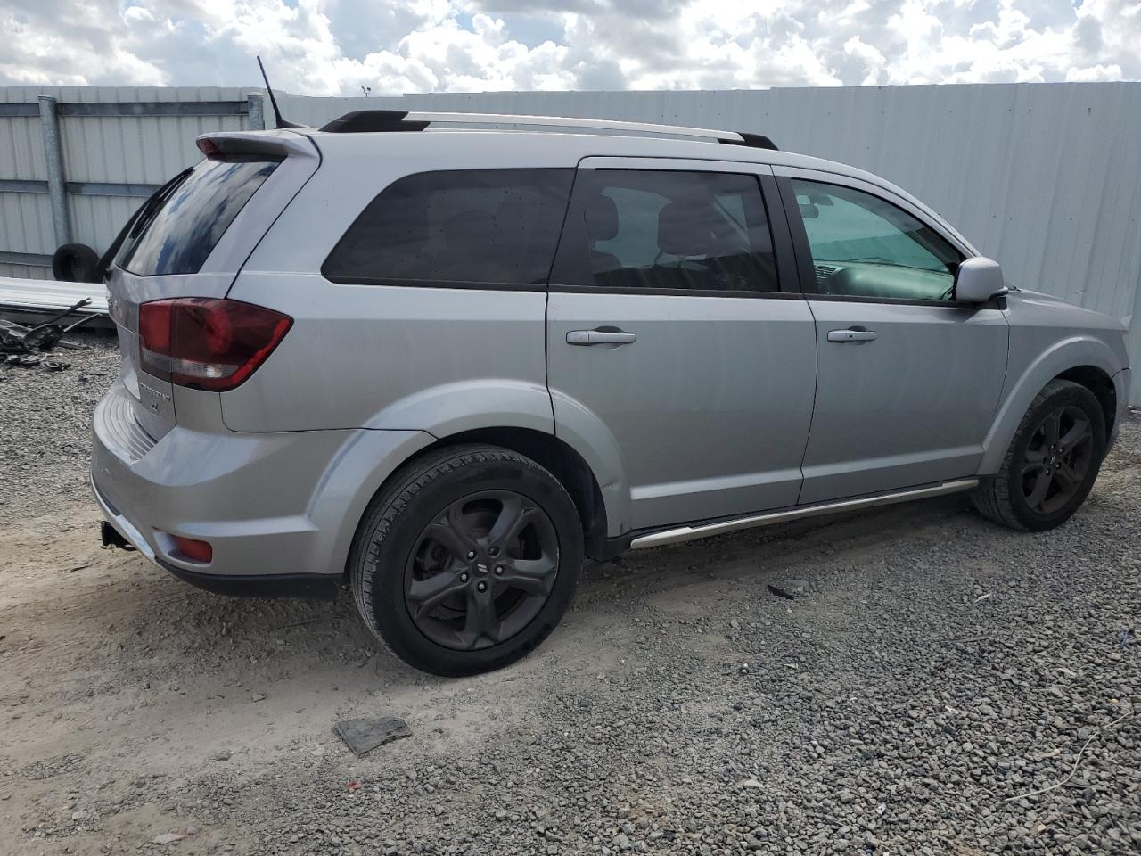 DODGE JOURNEY CROSSROAD