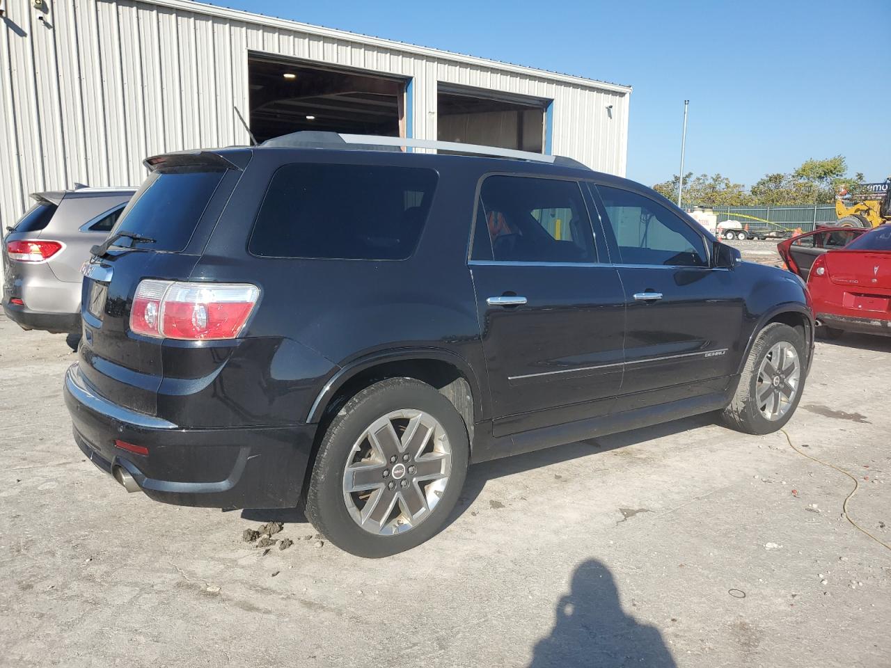 GMC ACADIA DENALI