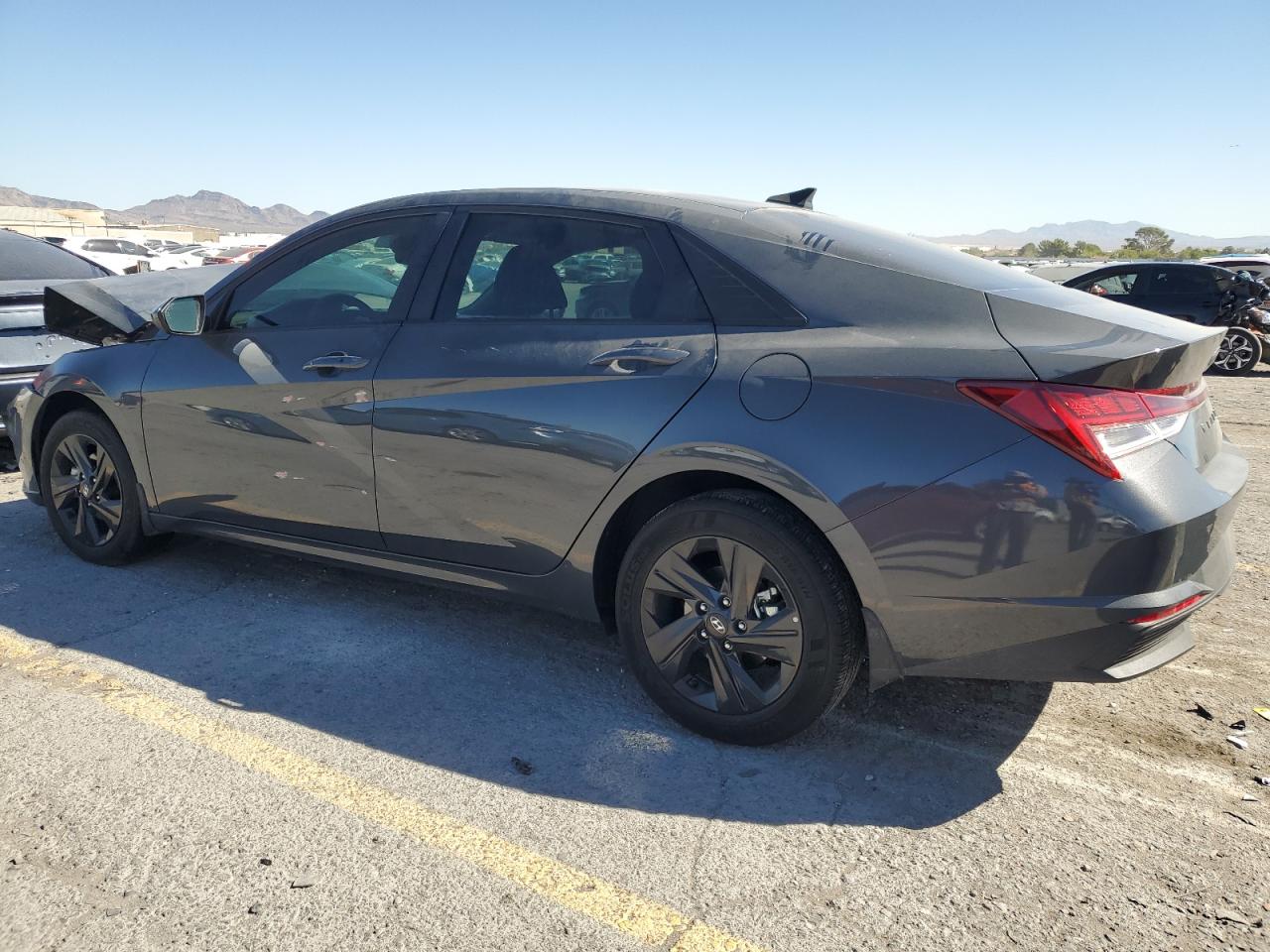HYUNDAI ELANTRA BLUE