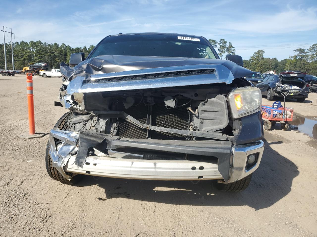 TOYOTA TUNDRA CREWMAX SR5