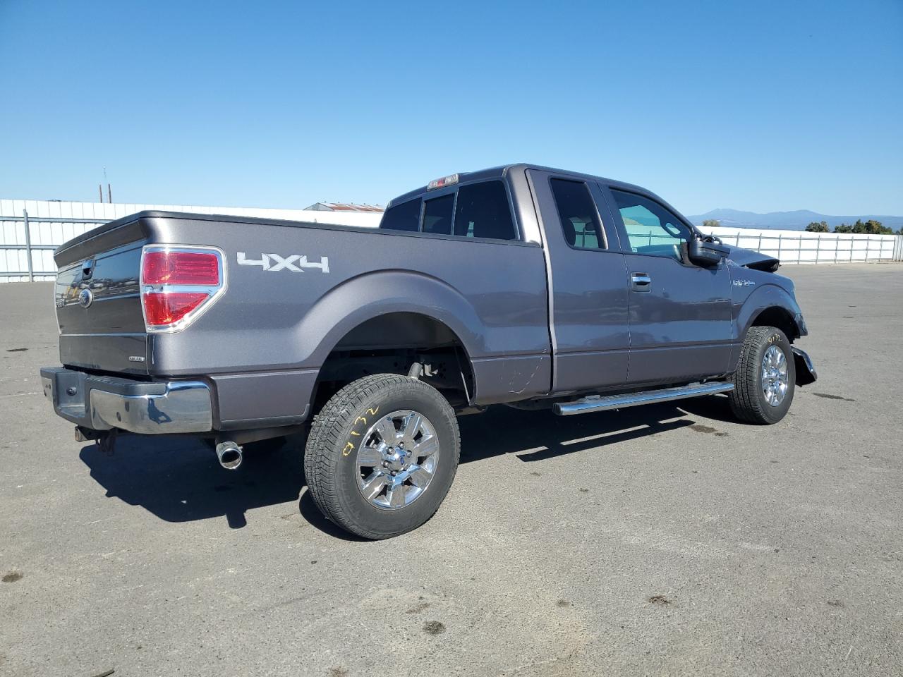 FORD F-150 SUPER CAB