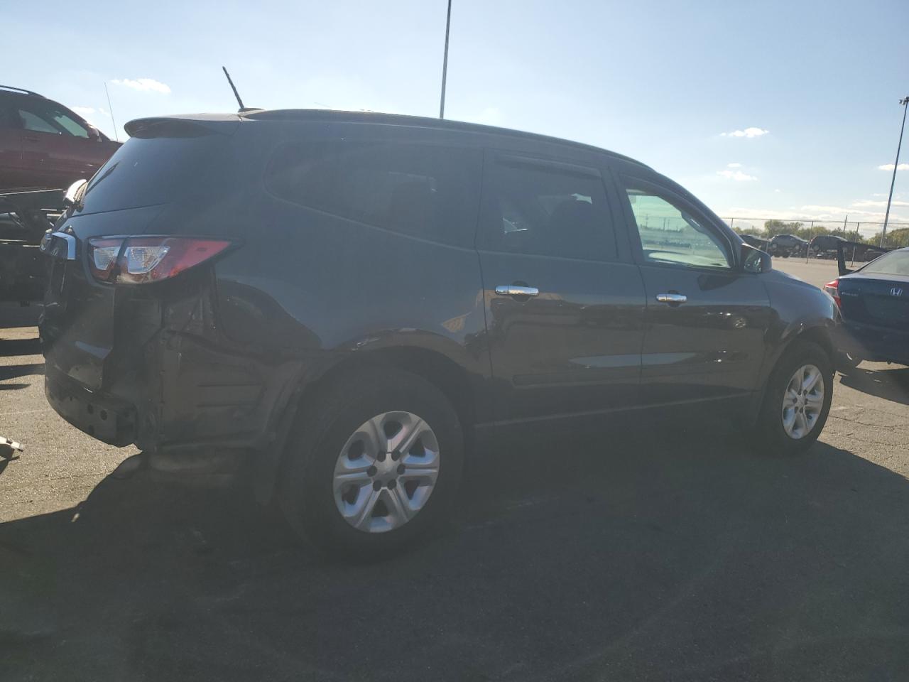 CHEVROLET TRAVERSE LS