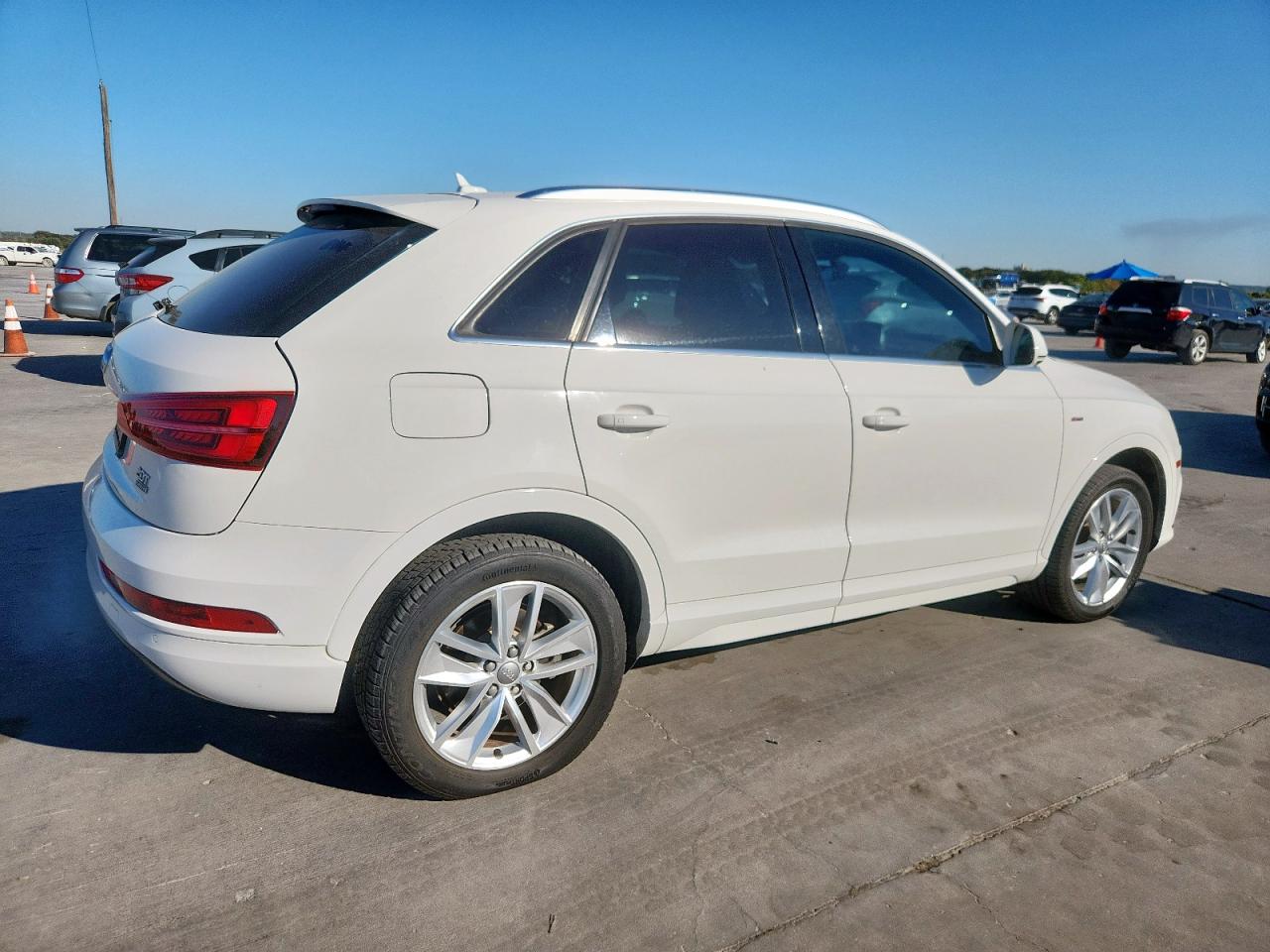 AUDI Q3 PREMIUM PLUS