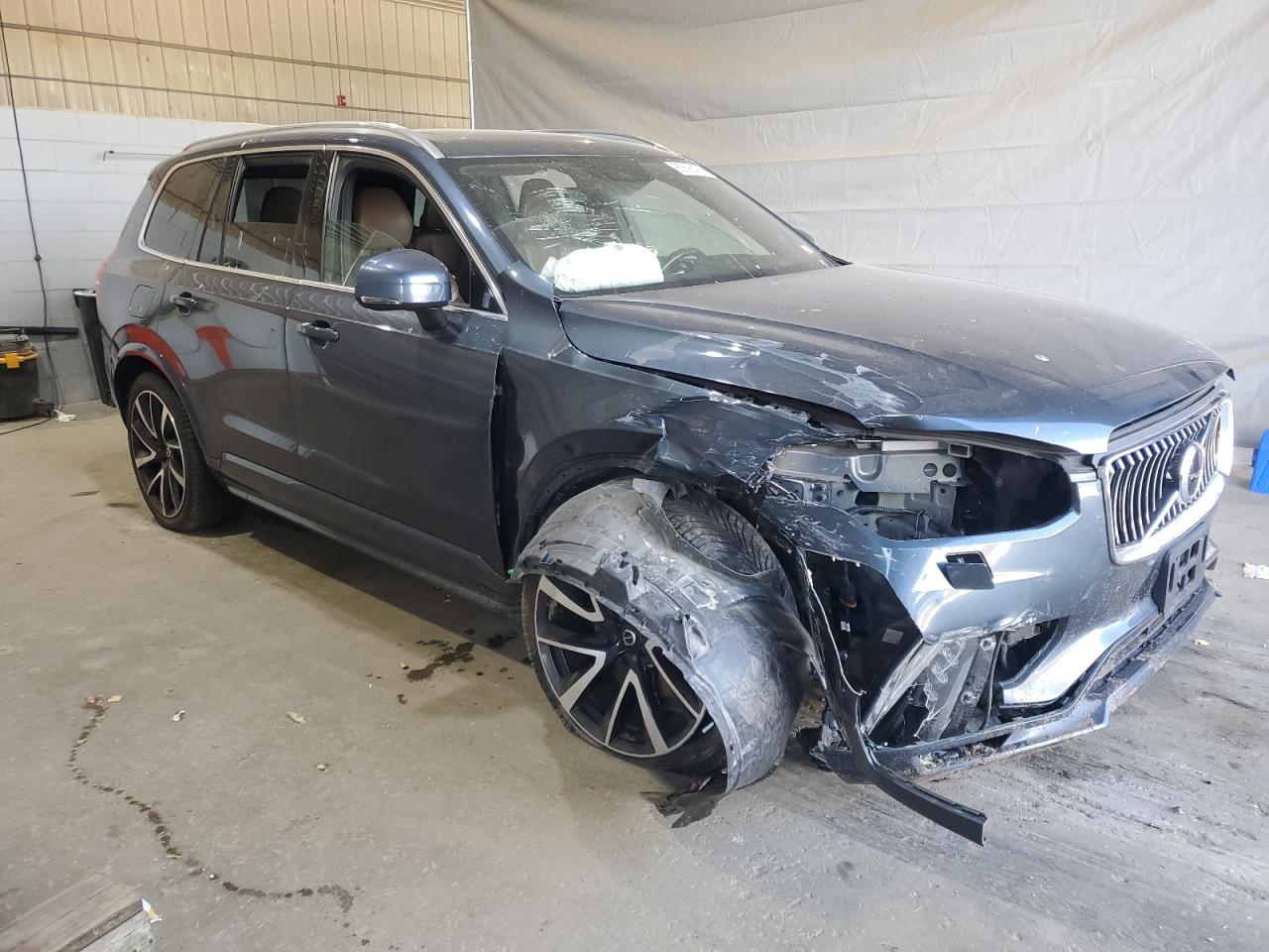 VOLVO XC90 T6 MOMENTUM