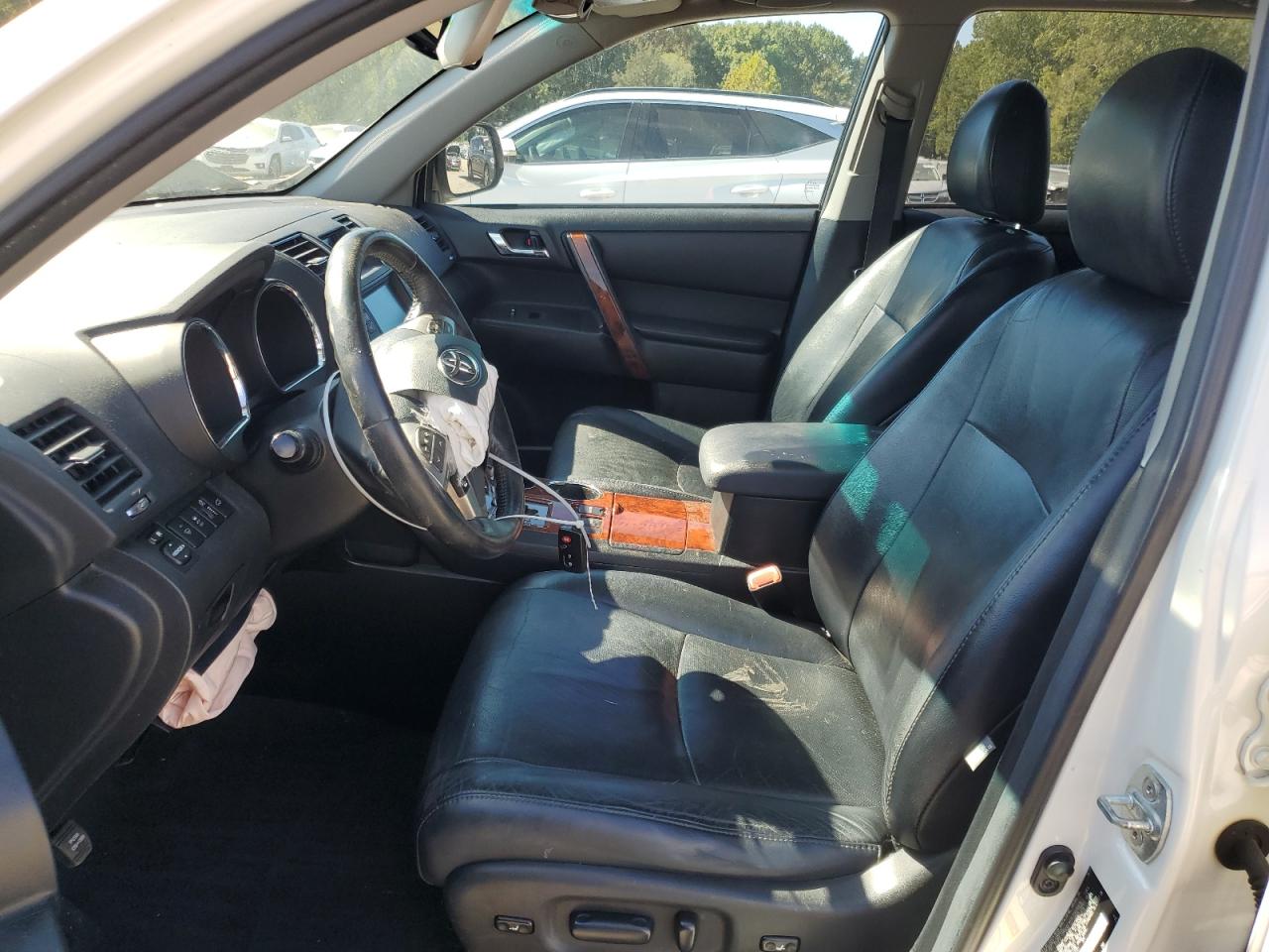 TOYOTA HIGHLANDER LIMITED