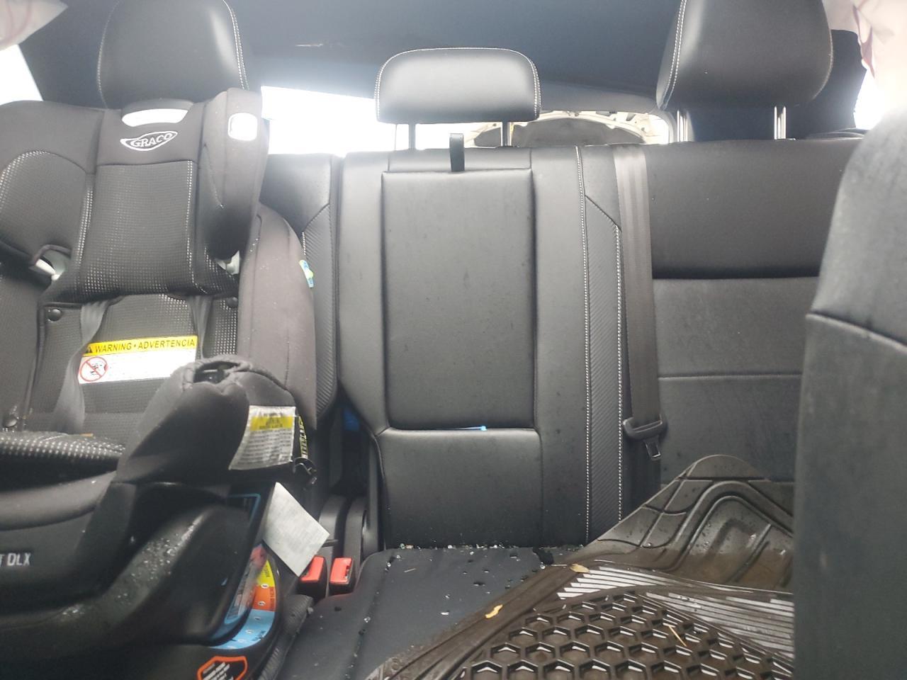 VOLKSWAGEN ATLAS CROSS SPORT SE