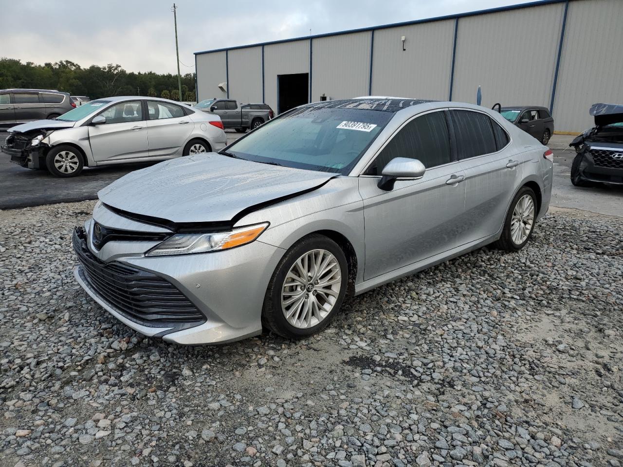 TOYOTA CAMRY L