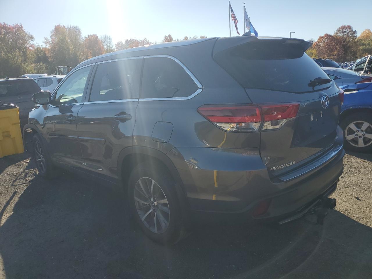 TOYOTA HIGHLANDER SE