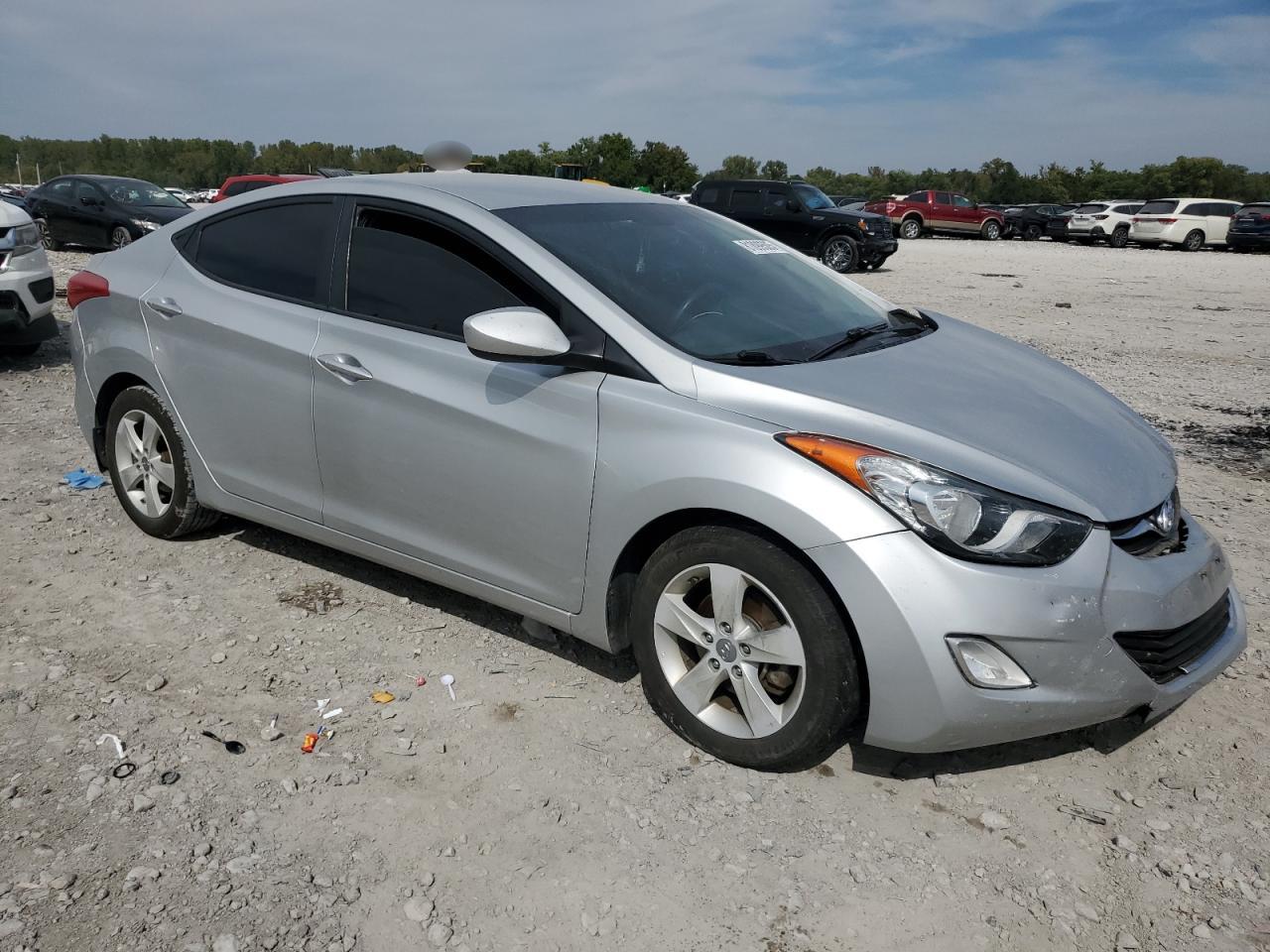 HYUNDAI ELANTRA GLS