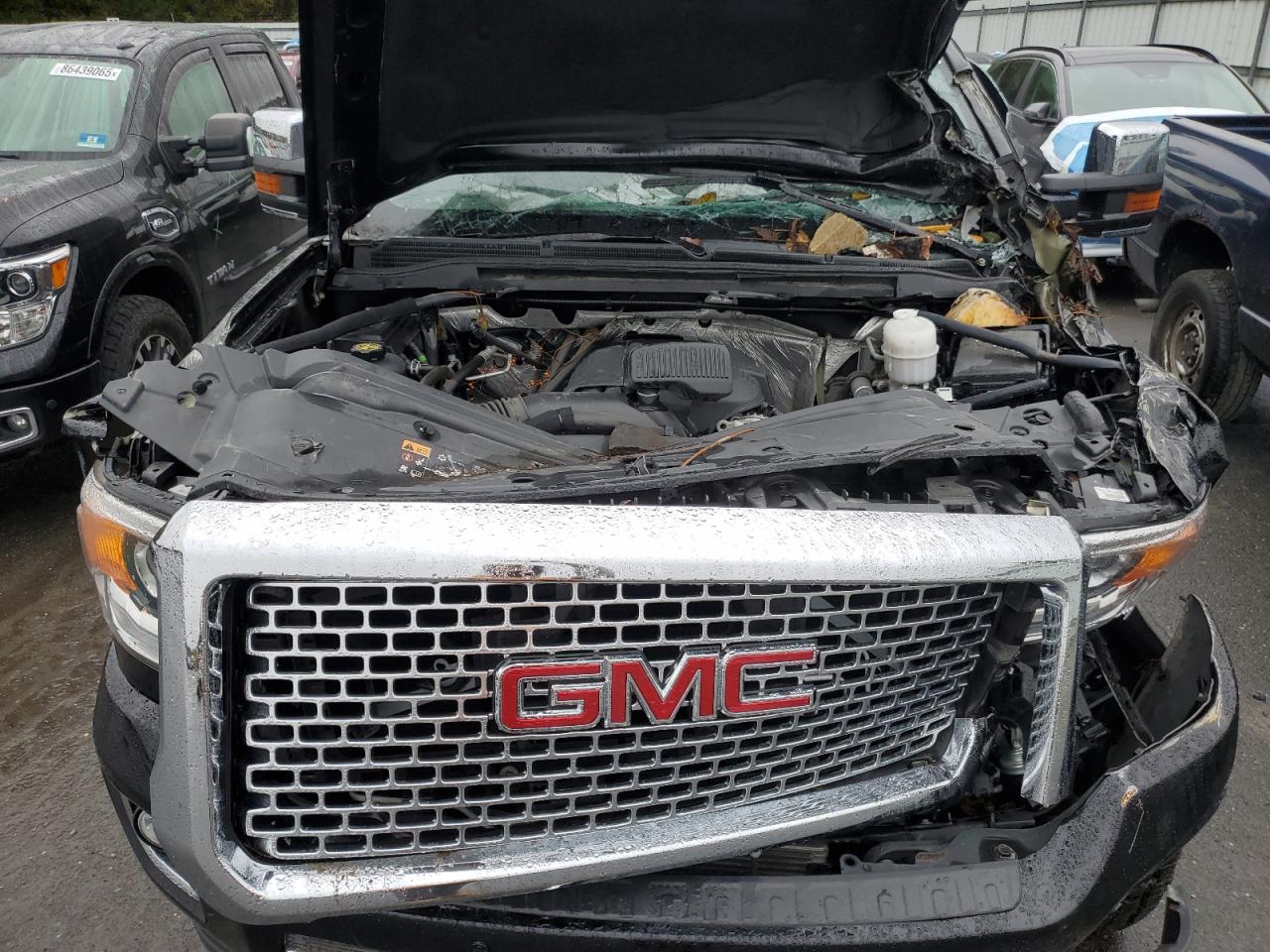 GMC SIERRA K2500 DENALI