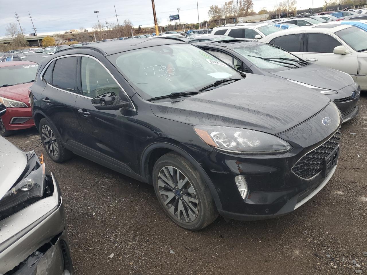 FORD ESCAPE TITANIUM