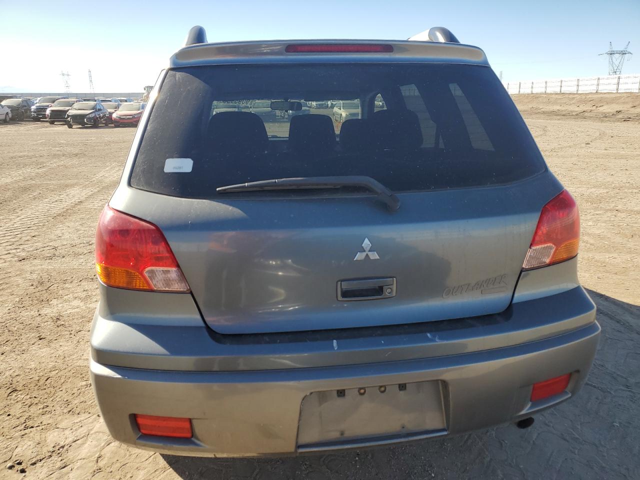 Lot #3277252975 2004 MITSUBISHI OUTLANDER