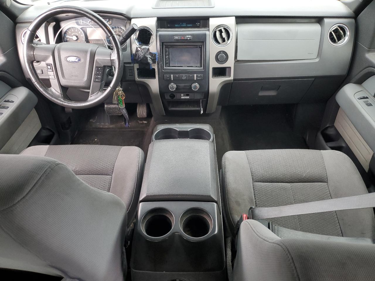 FORD F-150 SUPERCREW