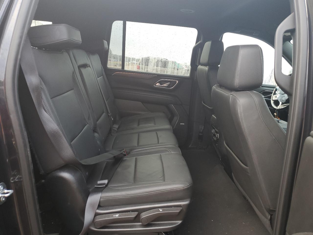 CHEVROLET SUBURBAN C1500 LT