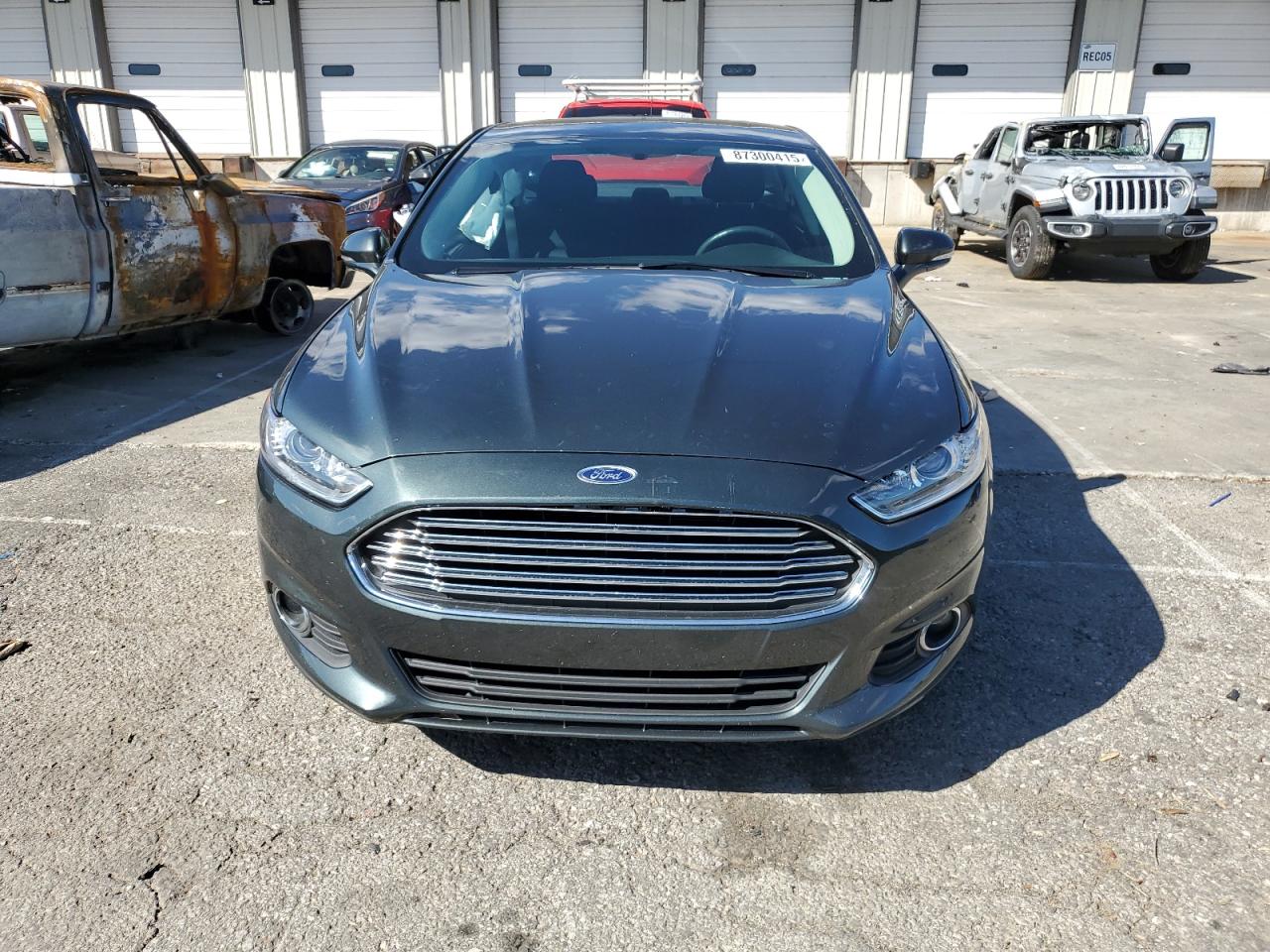 FORD FUSION SE