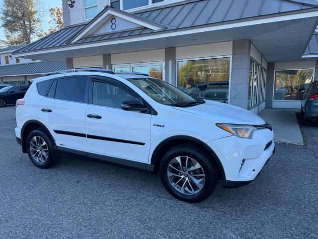 2017 TOYOTA RAV4 HV LE JTMRJREVXHD071076