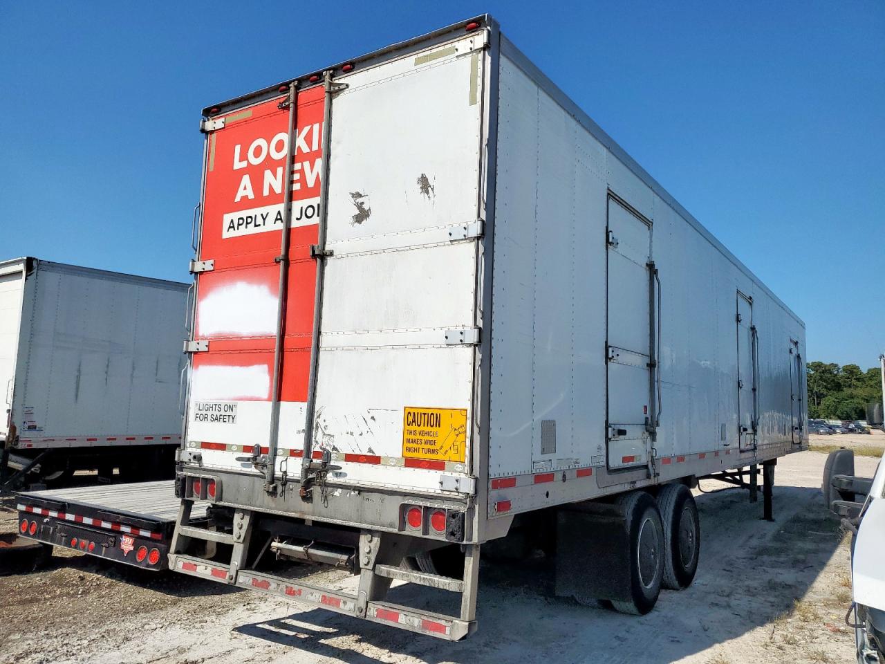 Lot #3283772417 2014 UTILITY VS2RA