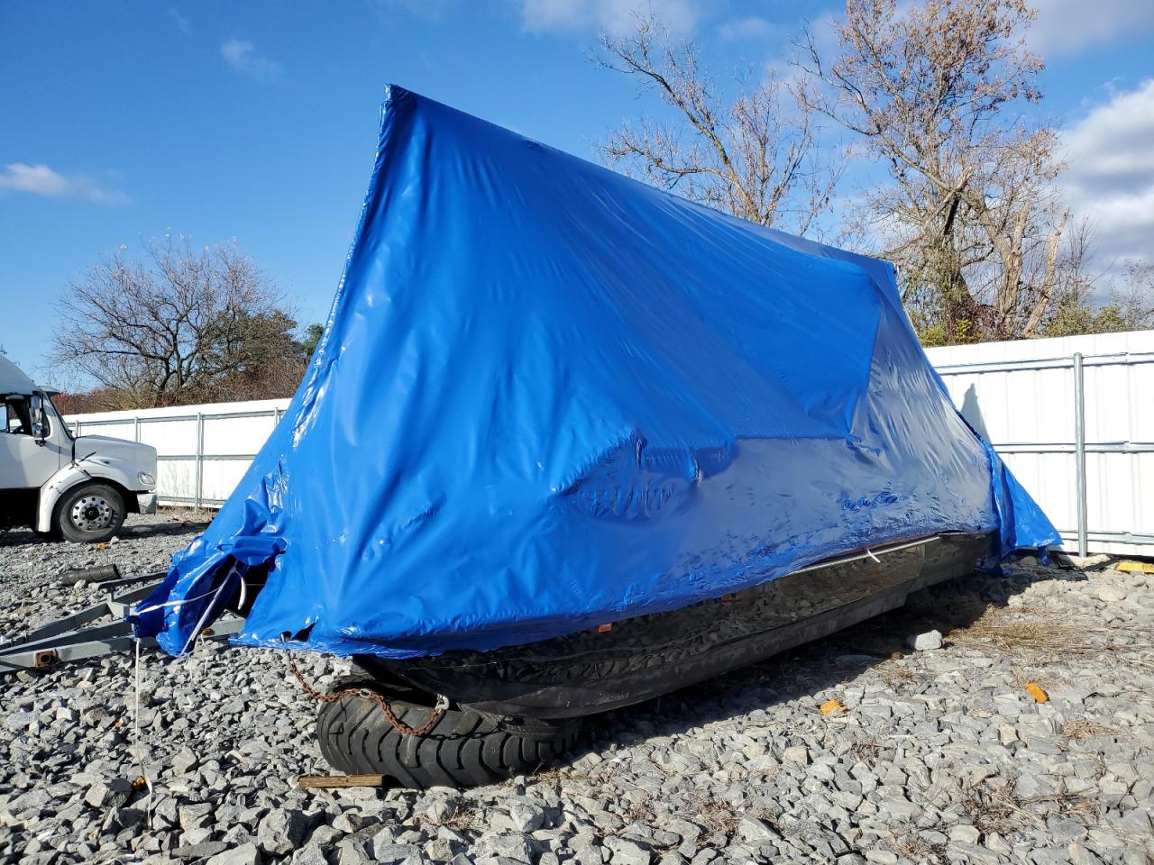 Lot #3285598290 2014 CARAVELLE BOAT