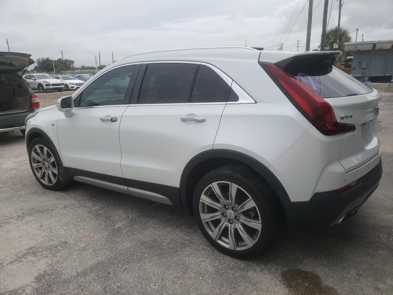 CADILLAC XT4 PREMIUM LUXURY