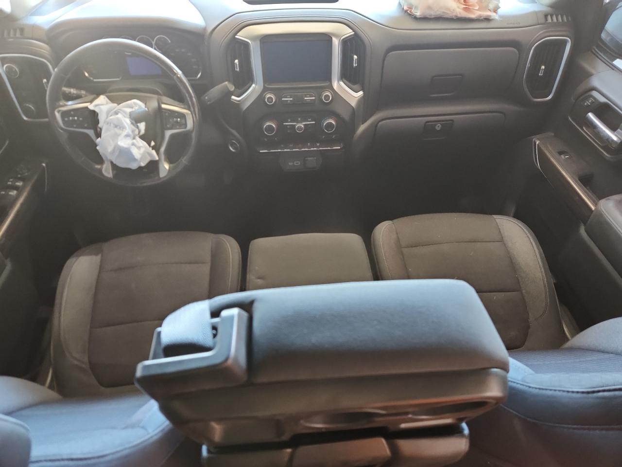 CHEVROLET SILVERADO C1500 LT