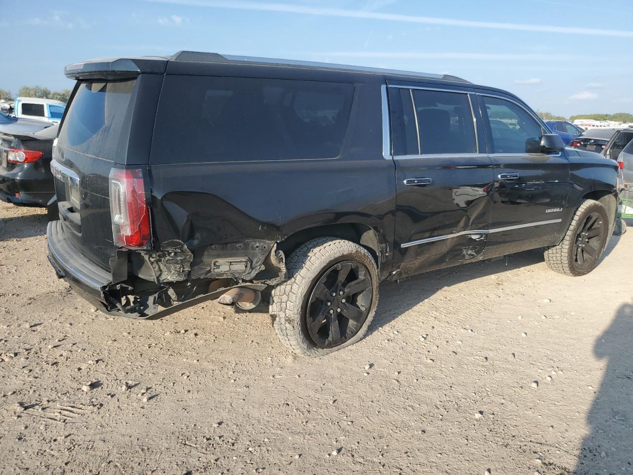 GMC YUKON DENALI