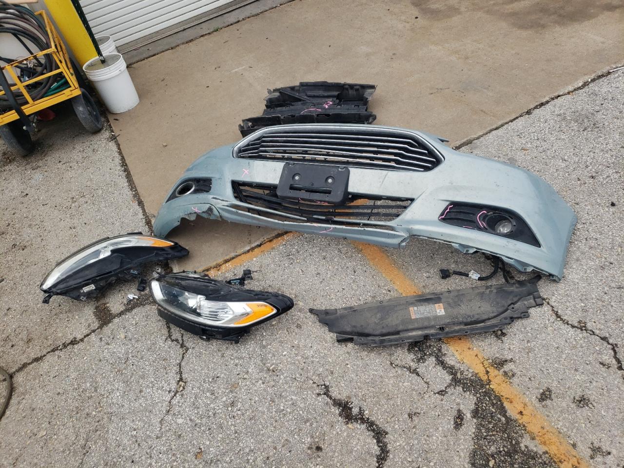 FORD FUSION SE HYBRID