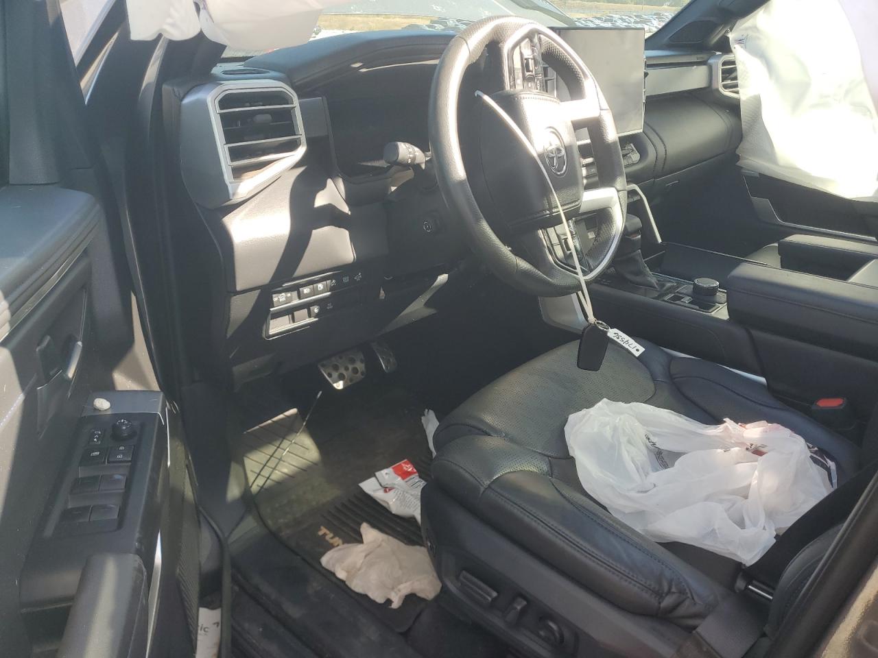 TOYOTA TUNDRA CREWMAX LIMITED