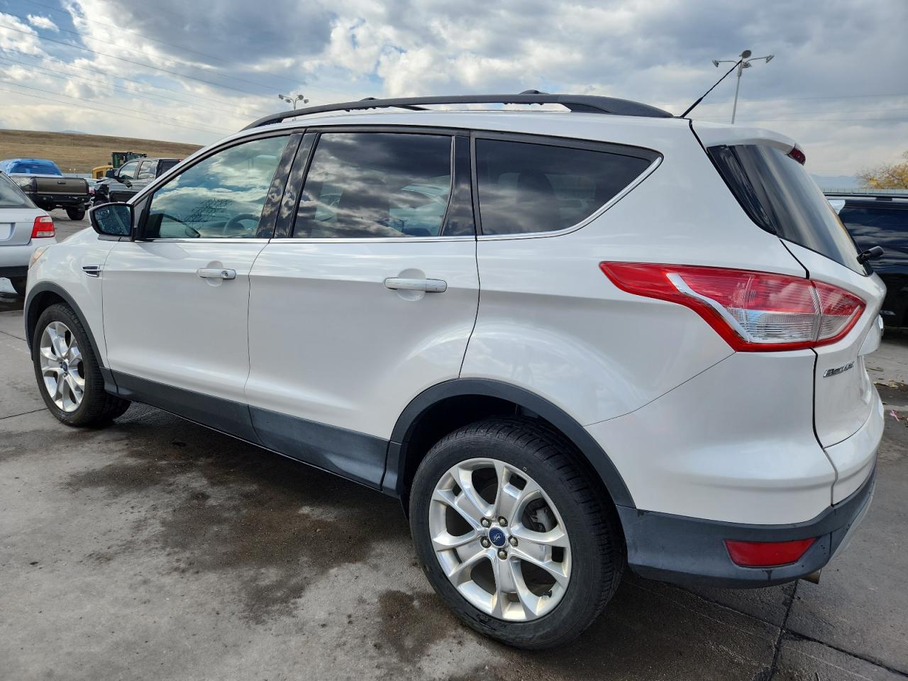 FORD ESCAPE SE