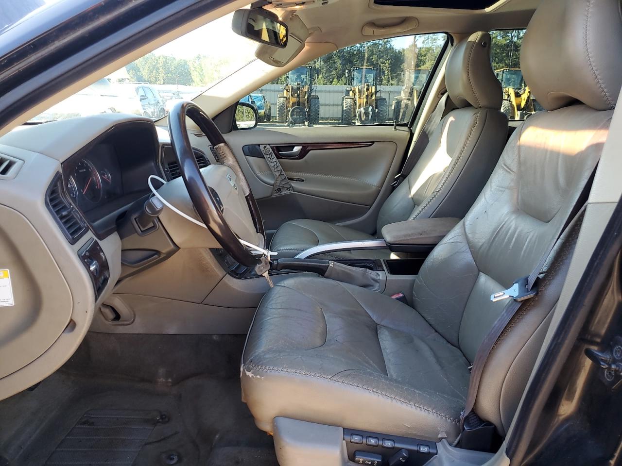 Lot #3284697336 2001 VOLVO V70