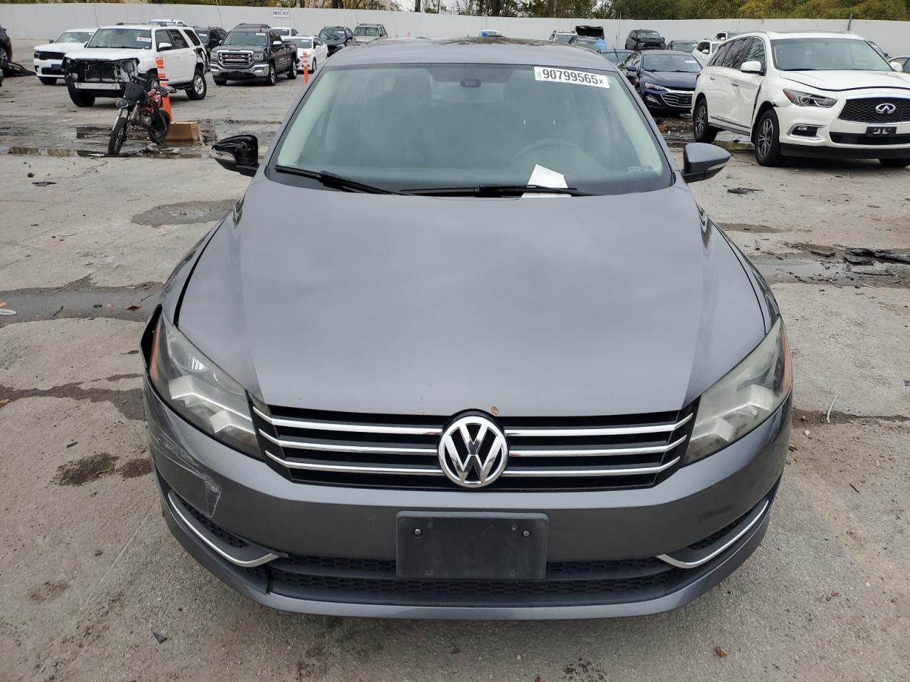 VOLKSWAGEN PASSAT S