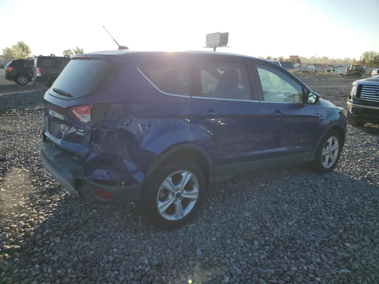 FORD ESCAPE SE