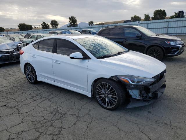 2018 HYUNDAI ELANTRA SP KMHD04LB3JU451628