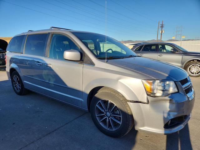 2017 DODGE GRAND CARA - 2C4RDGCGXHR761133