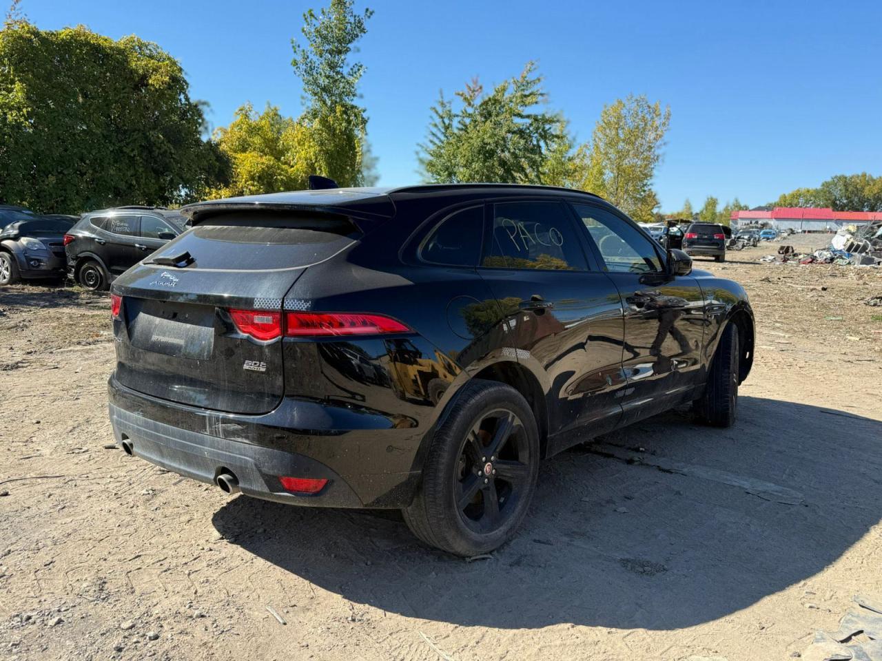 JAGUAR F-PACE R - SPORT