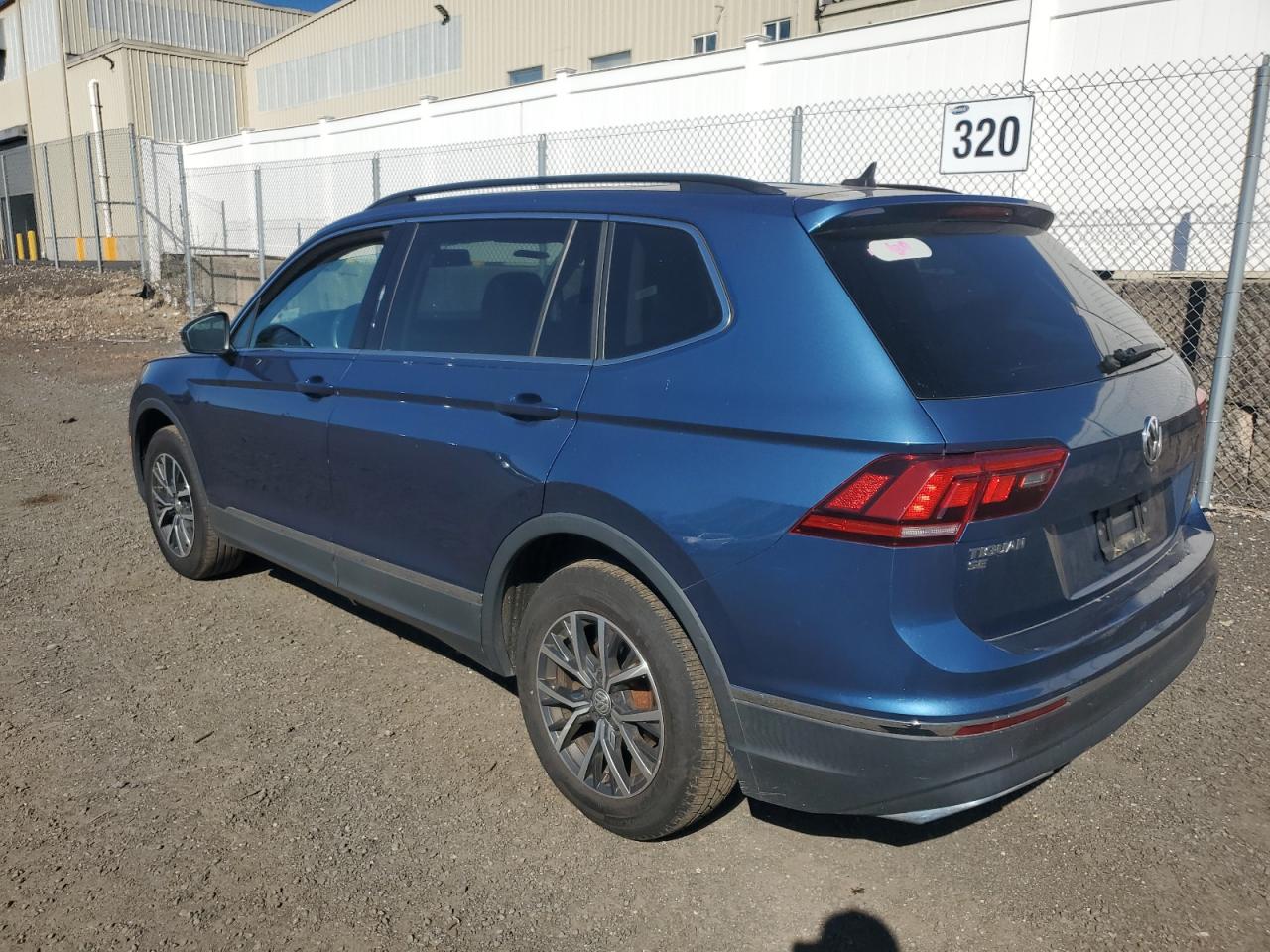 VOLKSWAGEN TIGUAN SE
