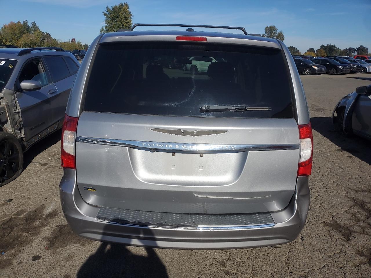 CHRYSLER TOWN & COUNTRY TOURING